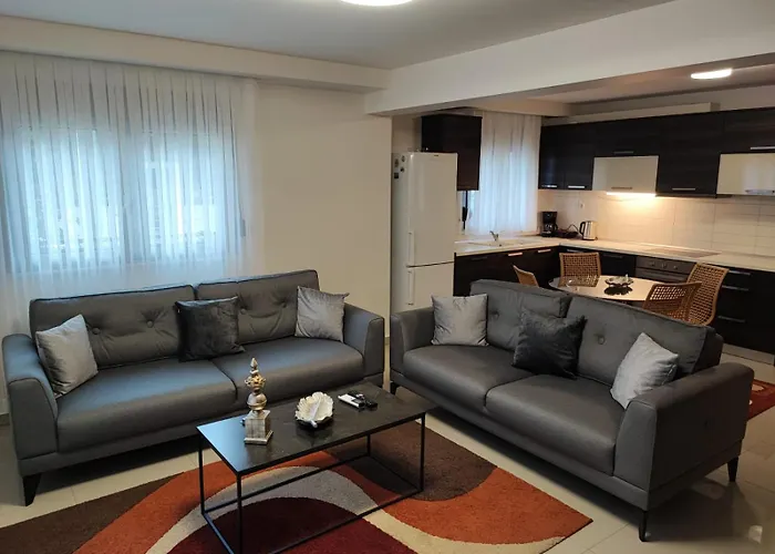 Alexandra Boutique Residence Garden Apartment